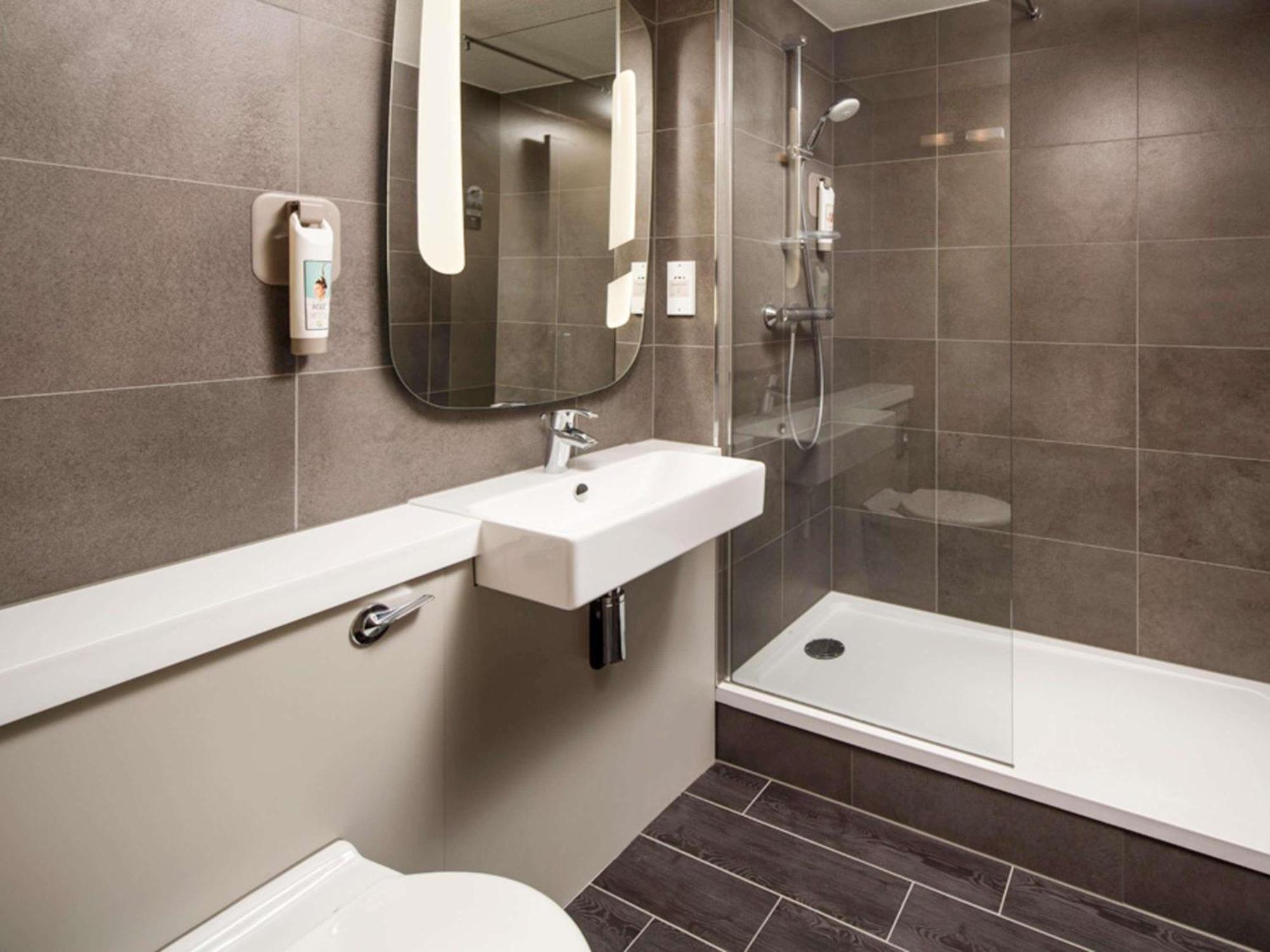 Ibis Coventry South Hotel Exterior photo